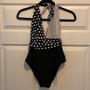 CUPSHE Black and white polka dot onepiece swimsuit